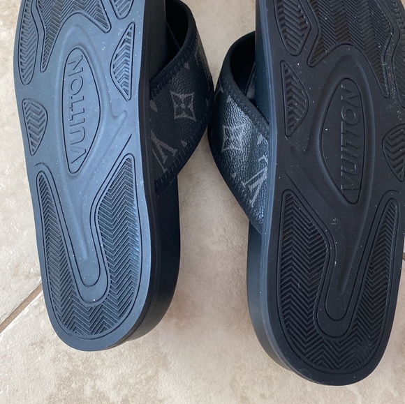 New Louis Vuitton slippers - Picture 4 of 4